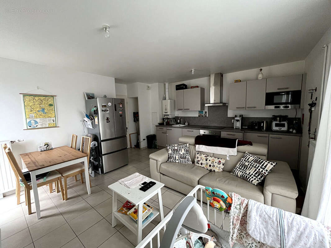 Appartement à LES MUREAUX