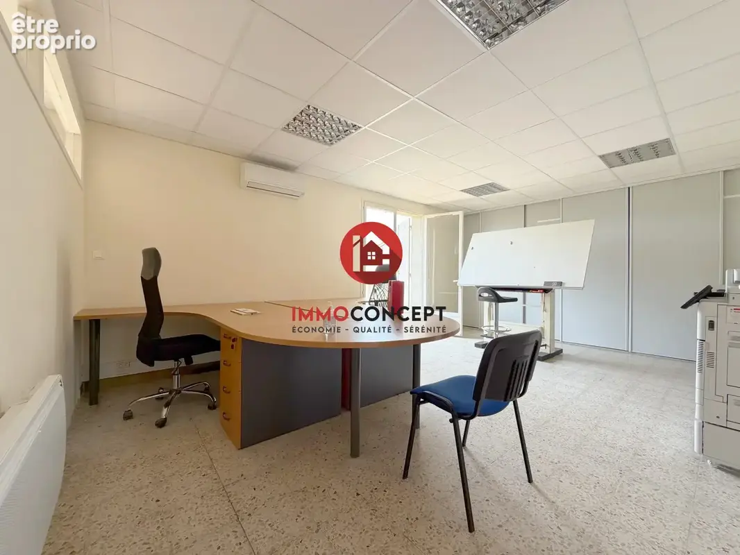 Commerce 820 m² à vendre à Laudun-L'ardoise (30290) - photo 5