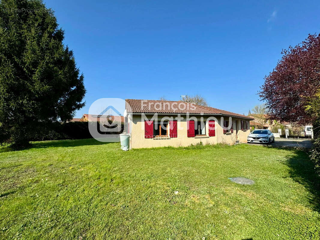 Maison à L'ABERGEMENT-CLEMENCIAT