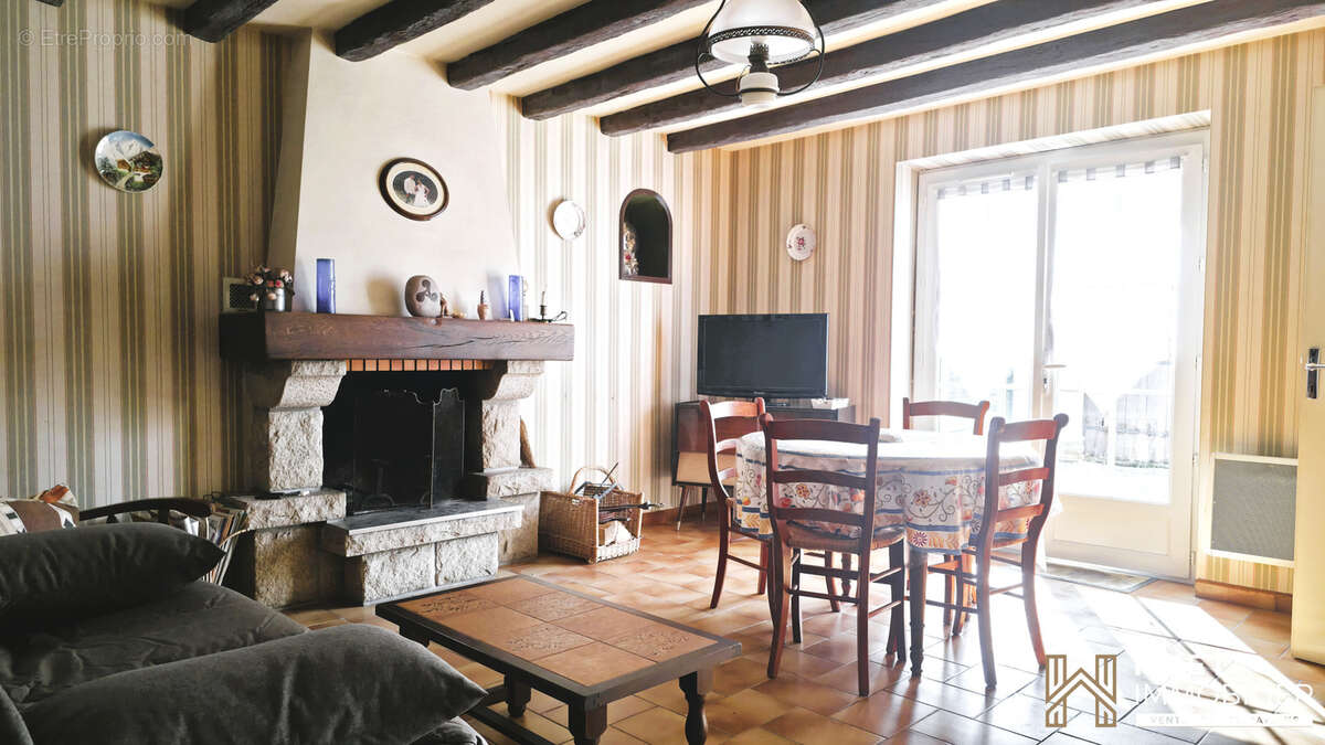 Maison à LIFFRE