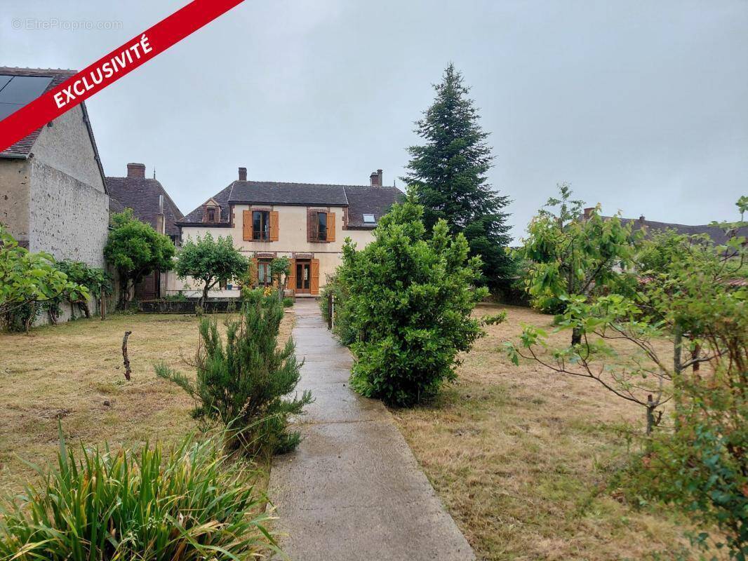 Maison à LA LOUPE
