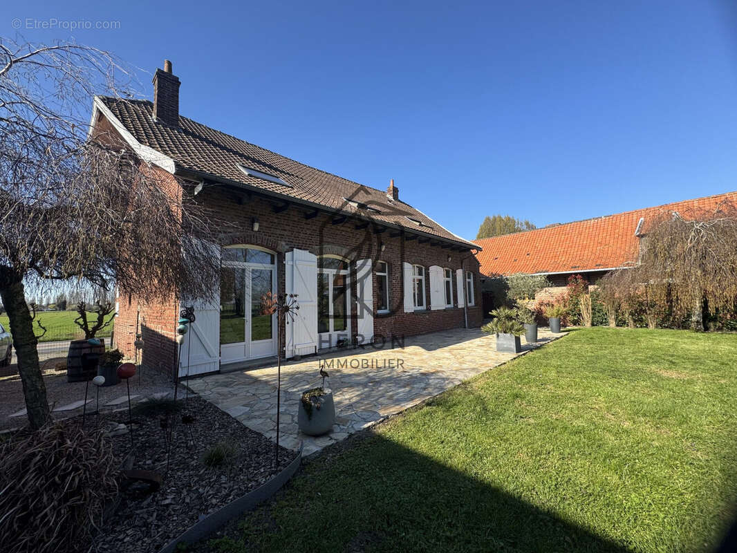 Maison à RADINGHEM-EN-WEPPES