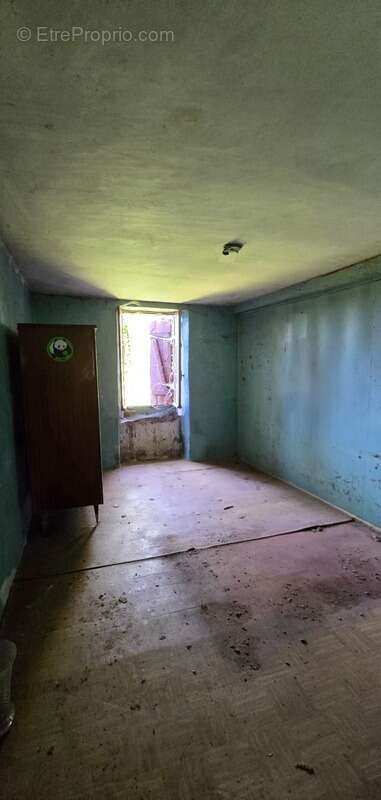 Maison à SAINT-SORNIN-LEULAC