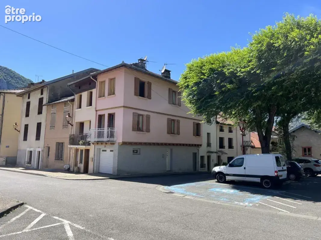Maison à TARASCON-SUR-ARIEGE