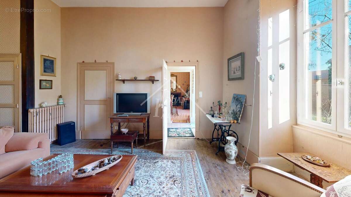 Maison à GANNAT