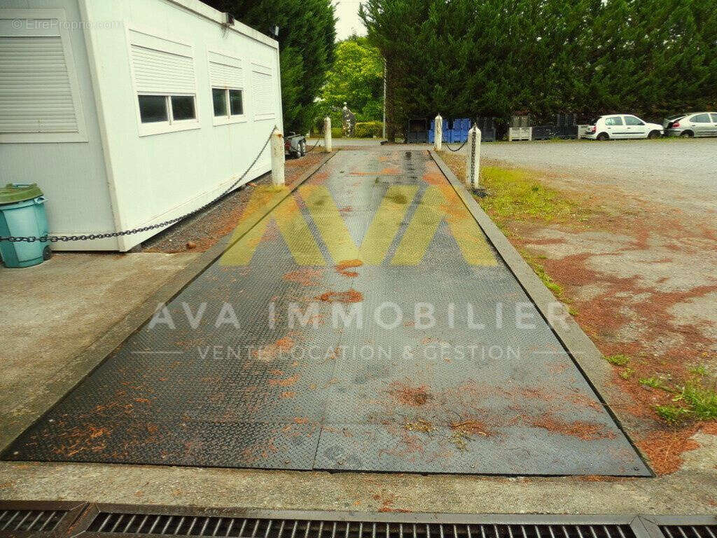 Maison à OZENX-MONTESTRUCQ