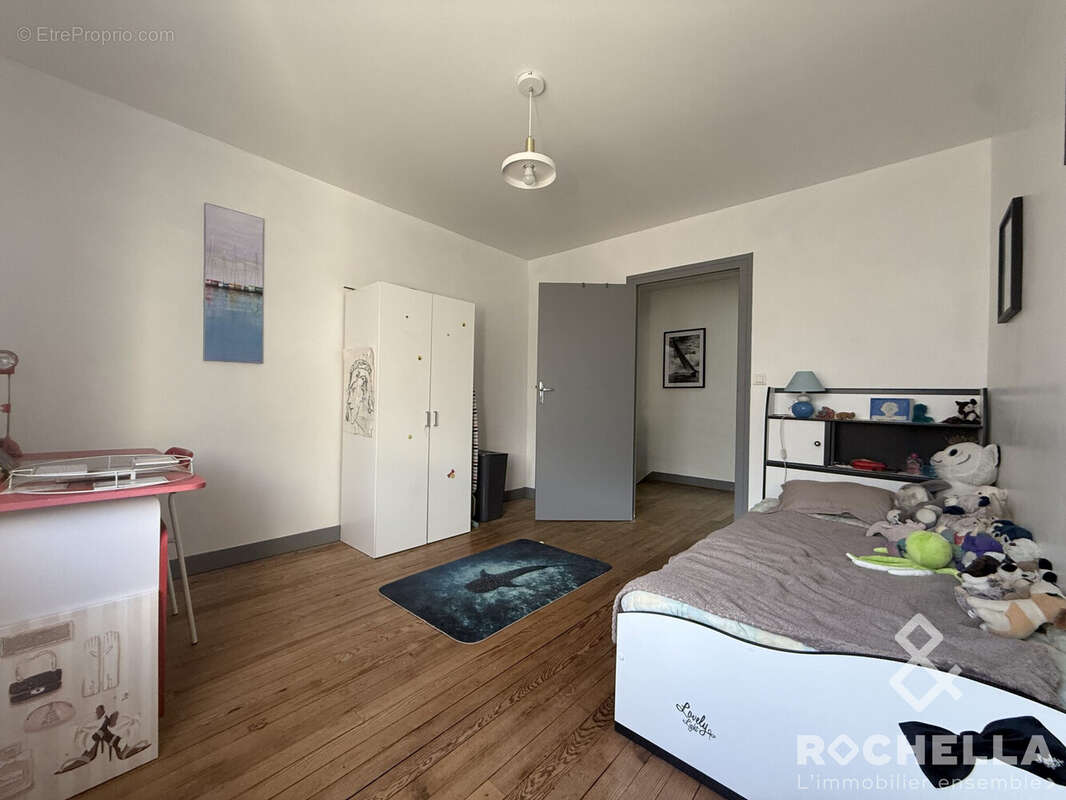 Maison à SAINT-JEAN-D'ANGELY