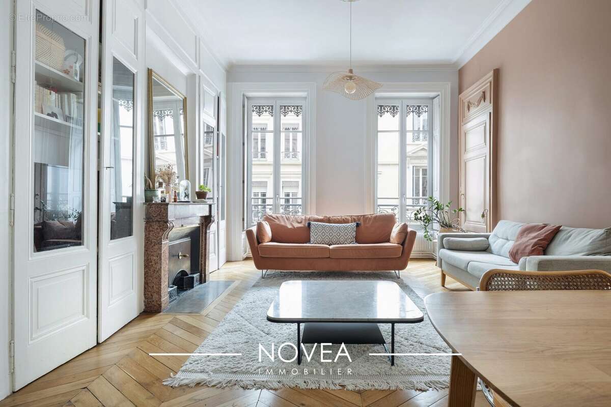Appartement à LYON-6E