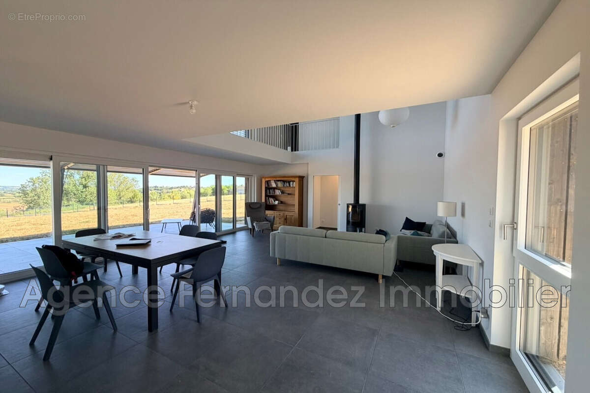 Maison 138 m² à Avrilly  - photo 7