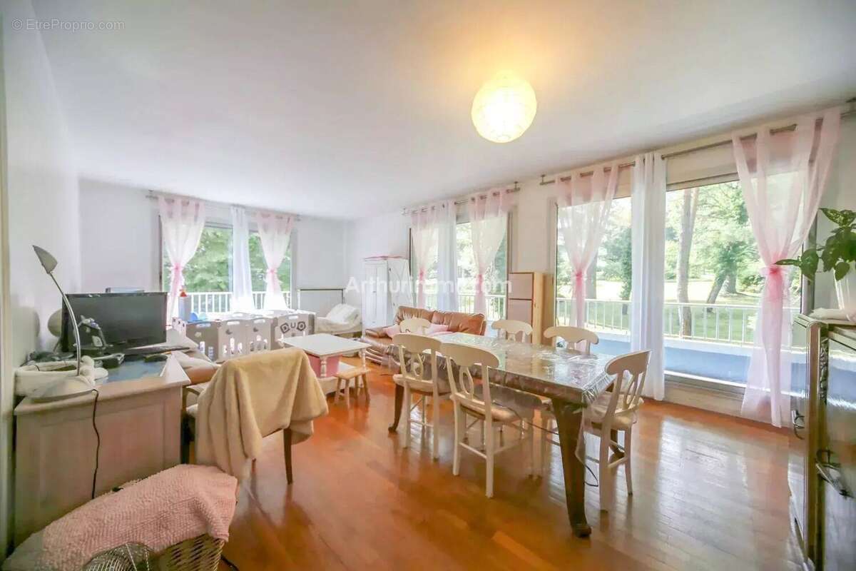 Appartement à MEYLAN