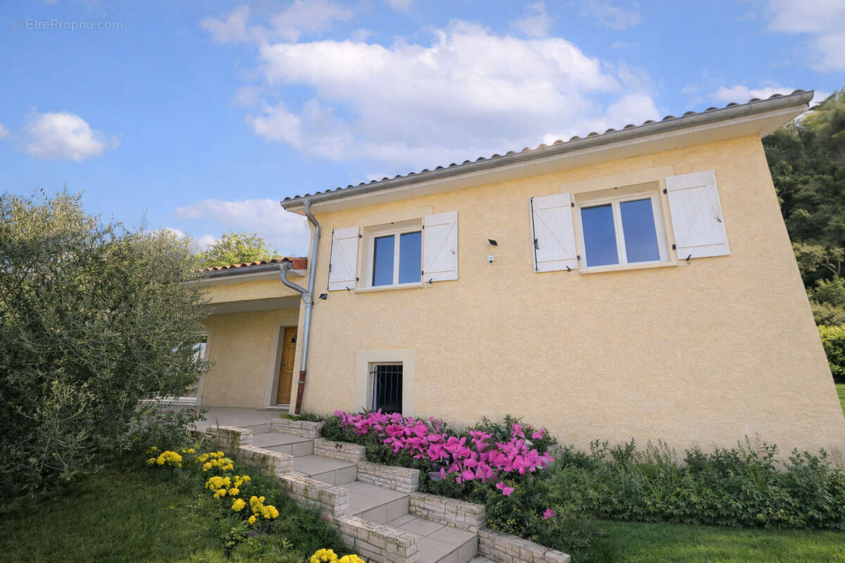 Maison à SAINT-MAURICE-L'EXIL