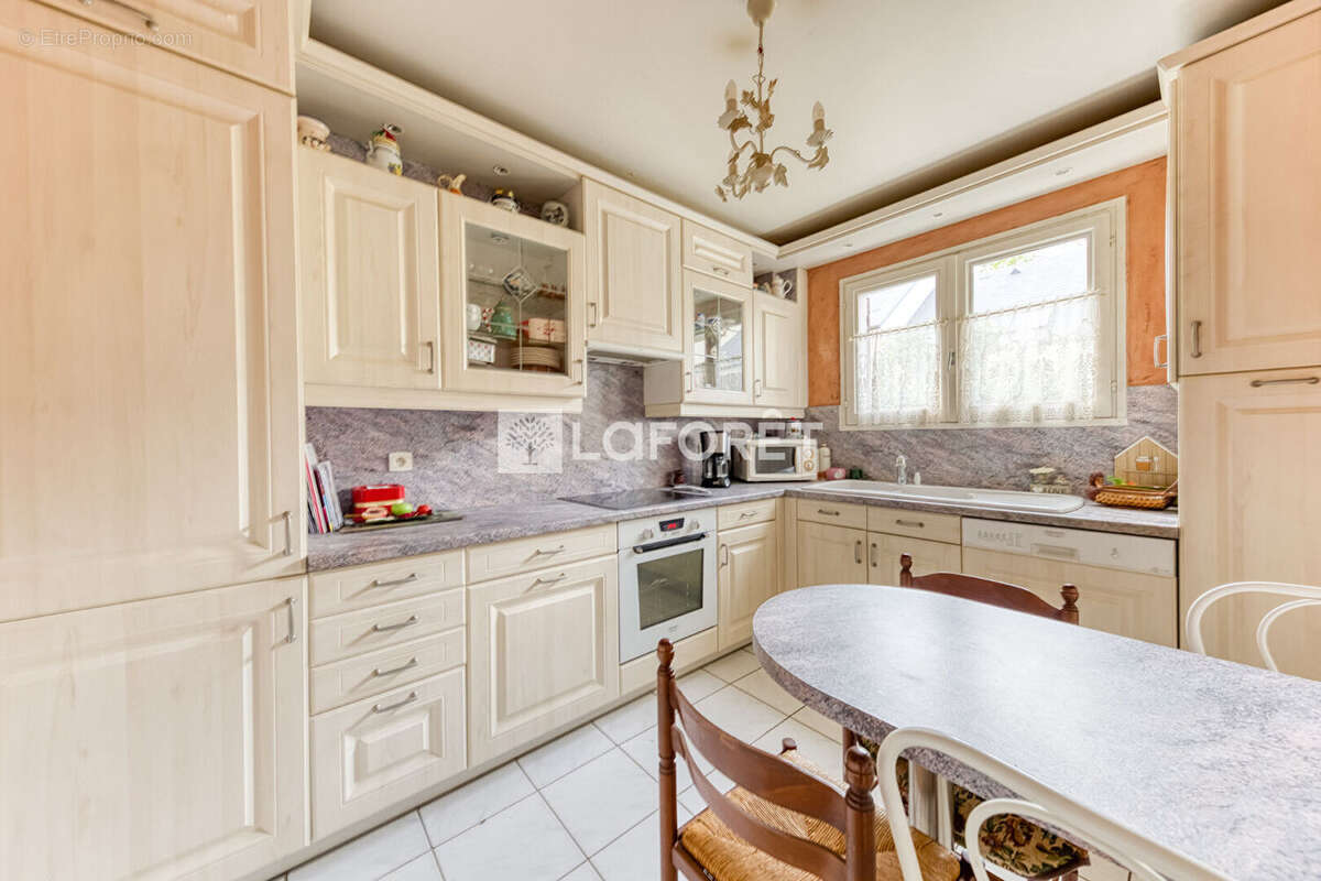 Appartement à OZOIR-LA-FERRIERE