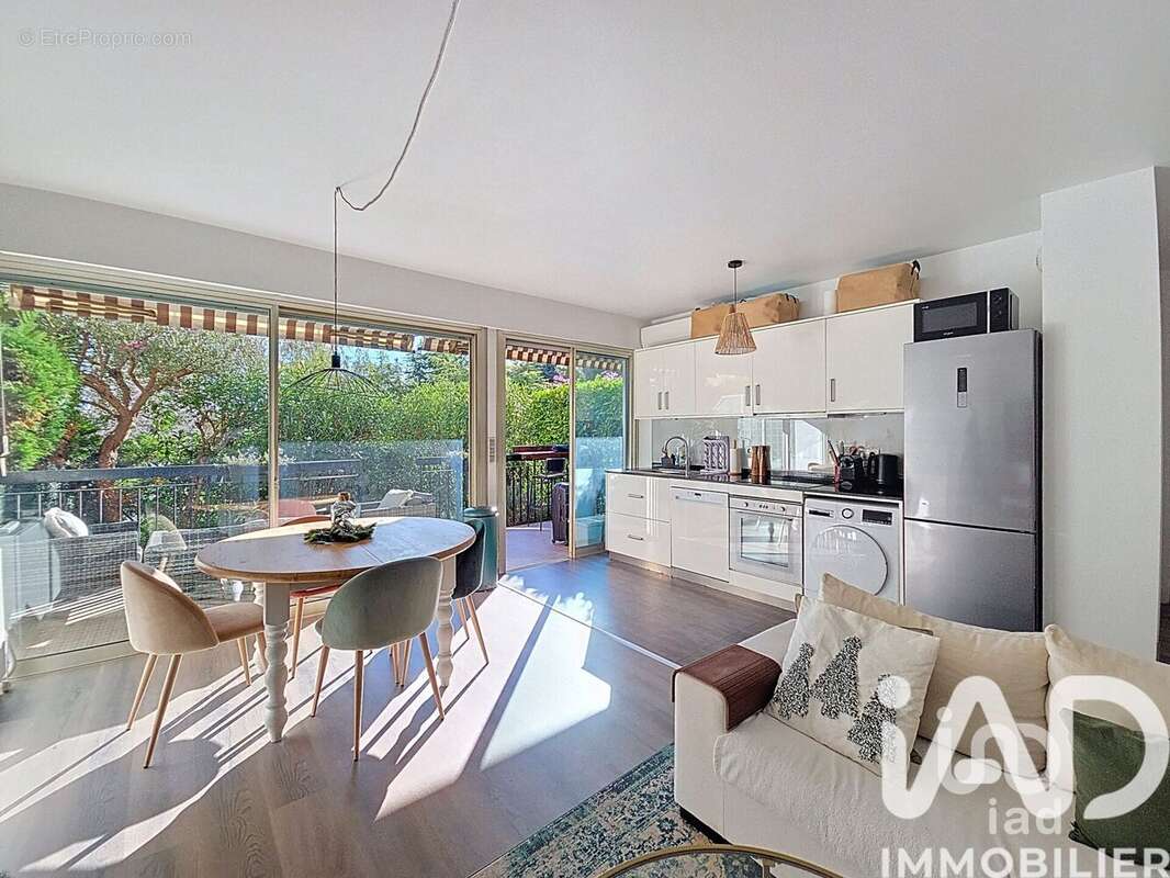 Photo 4 - Appartement à ROQUEBRUNE-CAP-MARTIN