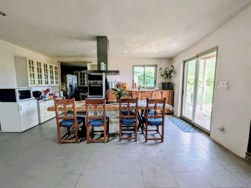 Maison 145 m² à Taussac-La-Billiere  - photo 6