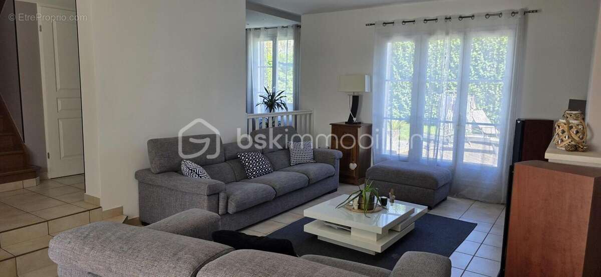 Maison à BUSSY-SAINT-GEORGES