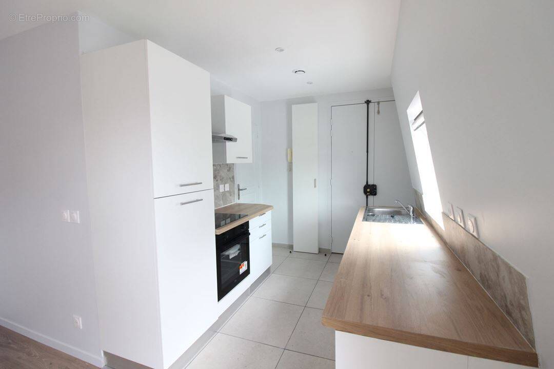 Appartement à PARIS-14E
