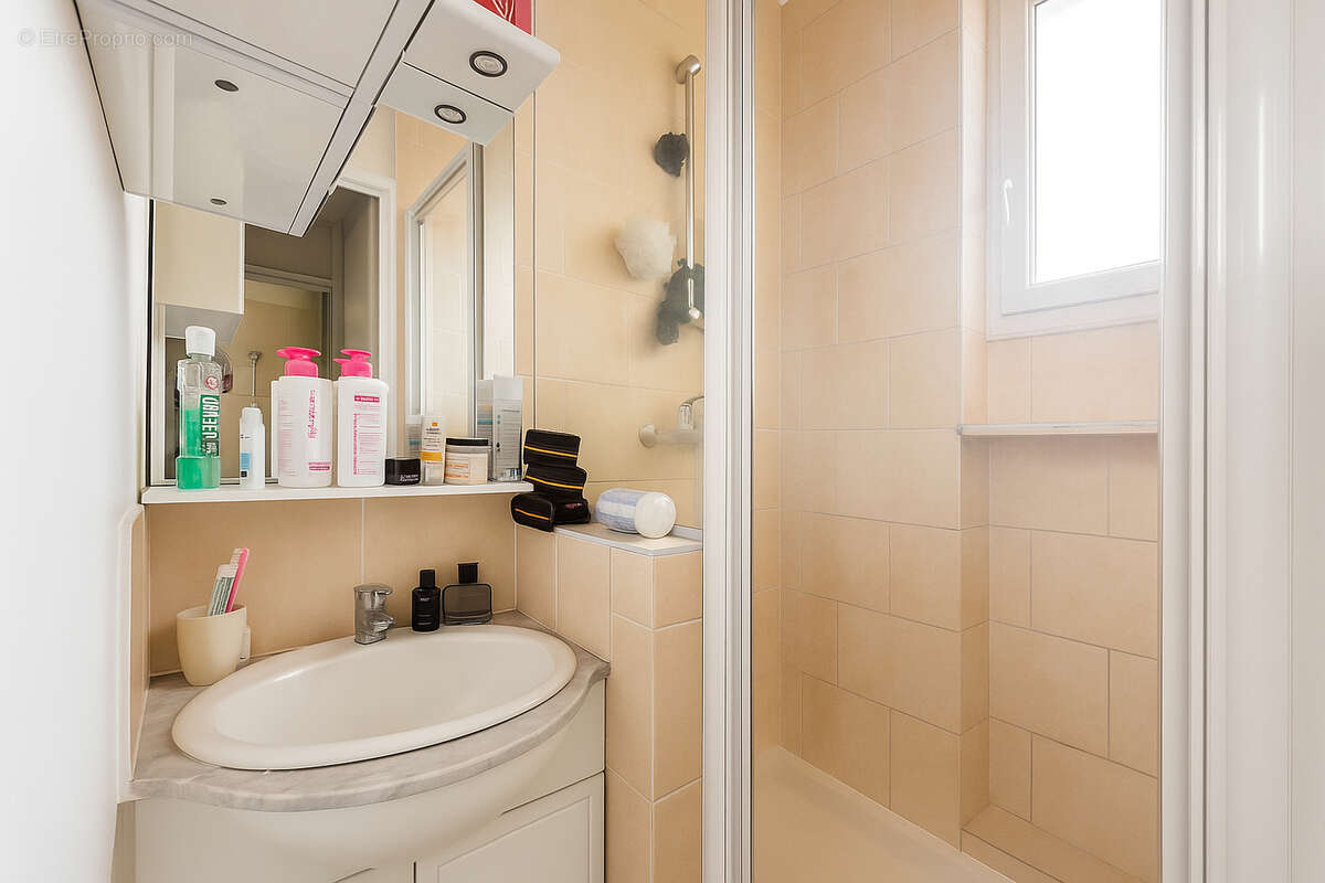 Appartement à SAINT-MAUR-DES-FOSSES