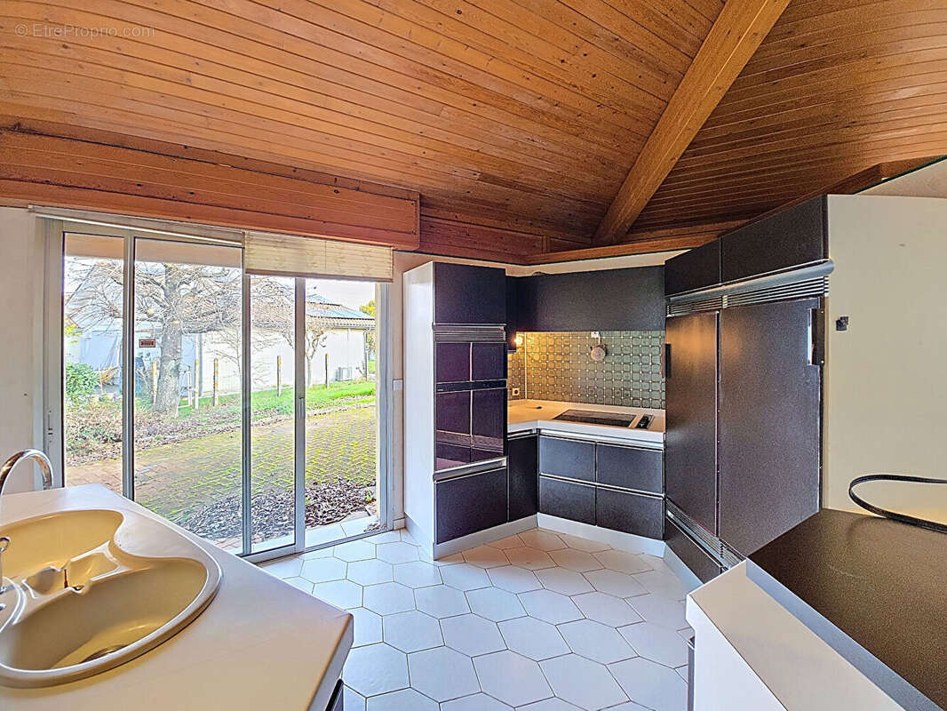 Maison à ARTIGUES-PRES-BORDEAUX