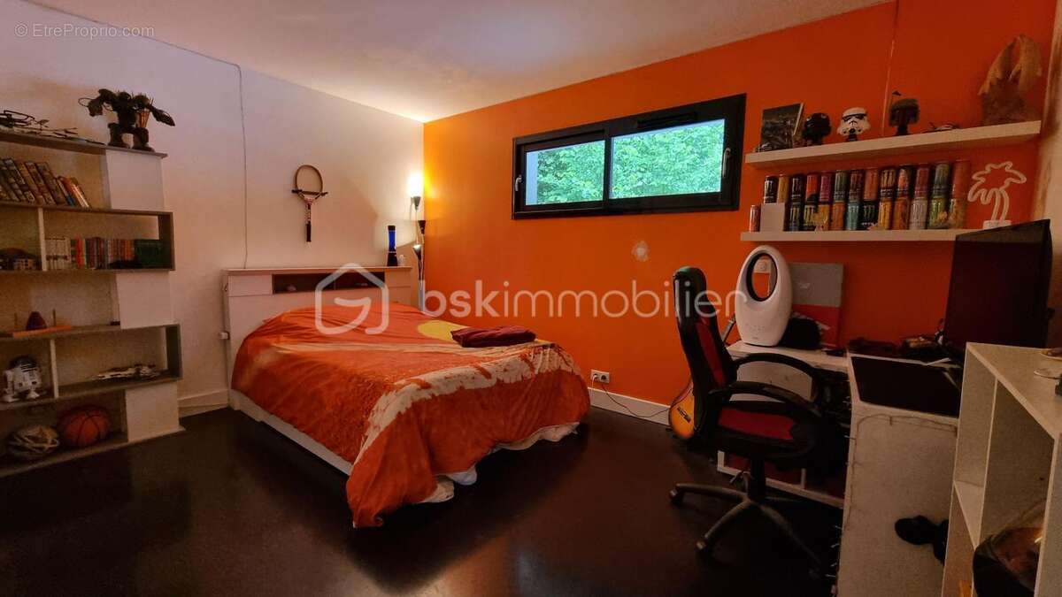 Maison à BUSSAC-SUR-CHARENTE