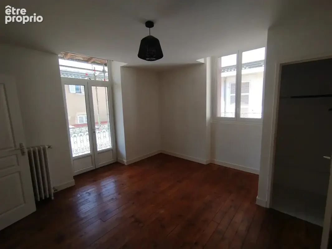 Vichy parcs des sources, appartement type 2 dans une petite copropriete - photo 3