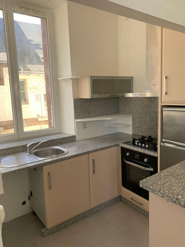 À vendre   Appartement 3 pièces de 57 m2   Orléans Sud, quartier Saint-Marceau - photo 2