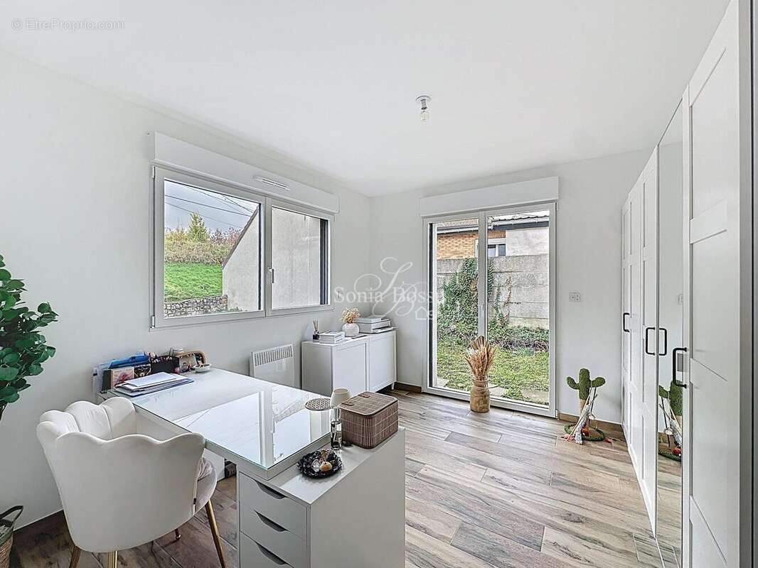 Photo 6 - Maison à BRUAY-LA-BUISSIERE