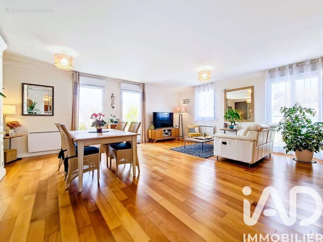 Photo 2 - Appartement à OZOIR-LA-FERRIERE