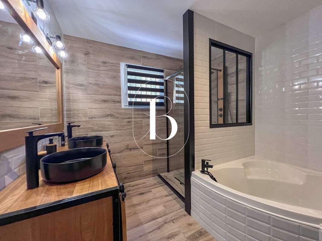 Maison 120 m² à Saint-Ambroix  - photo 24