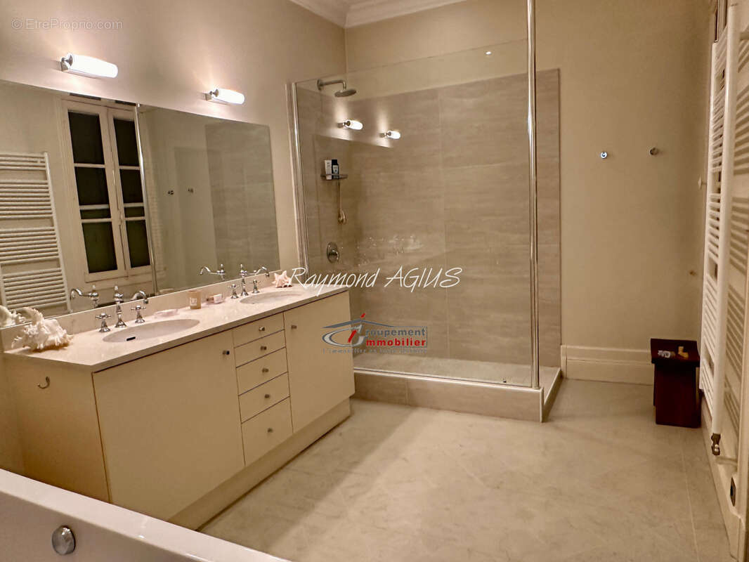 Maison à SAINTE-FOY-LA-GRANDE