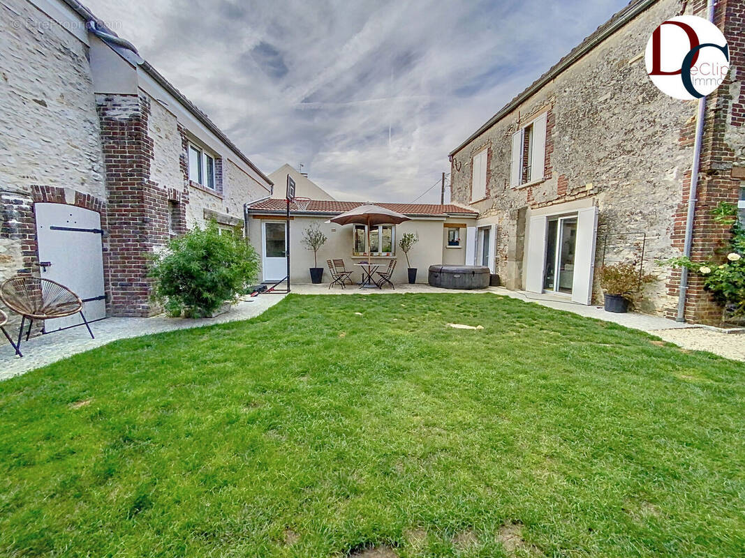 Photo 1 - Maison à SENLIS