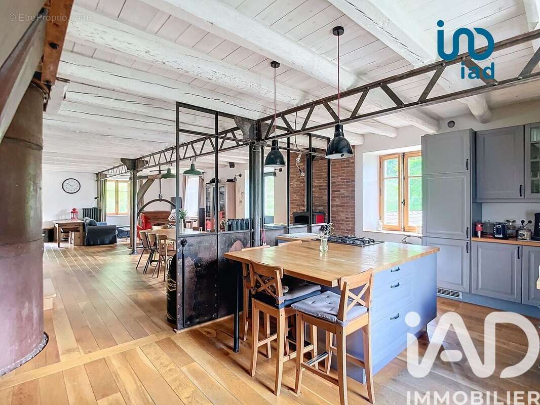 Photo 3 - Maison à BOURG-ARGENTAL