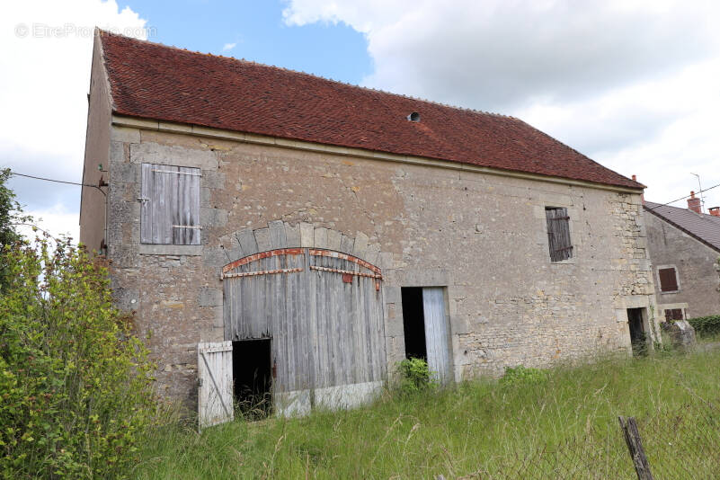 Maison à VARENNES-LES-NARCY