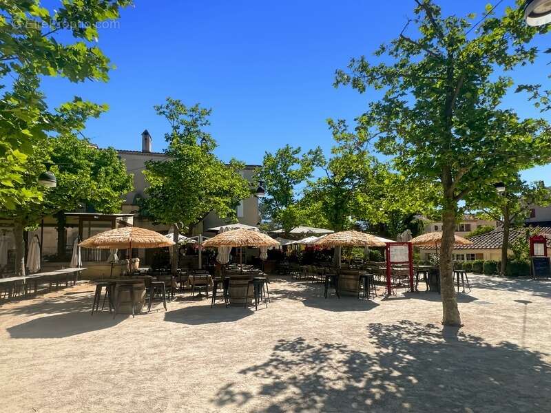 DOMAINE DE PONT ROYAL Appartement meublé  DERNIER ETAGE vue dégagée 31m2 et 7 m2 de loggia, 1 chambre double & salle de bains - photo 13