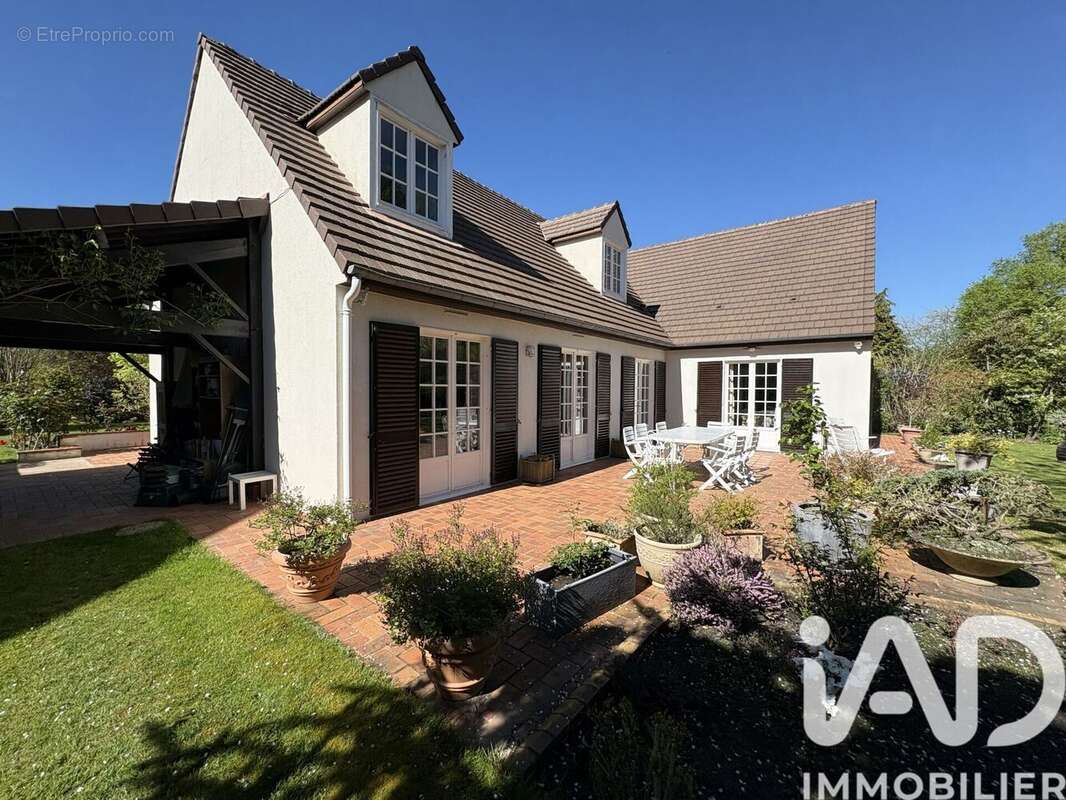 Photo 3 - Maison à SAINT-FARGEAU-PONTHIERRY