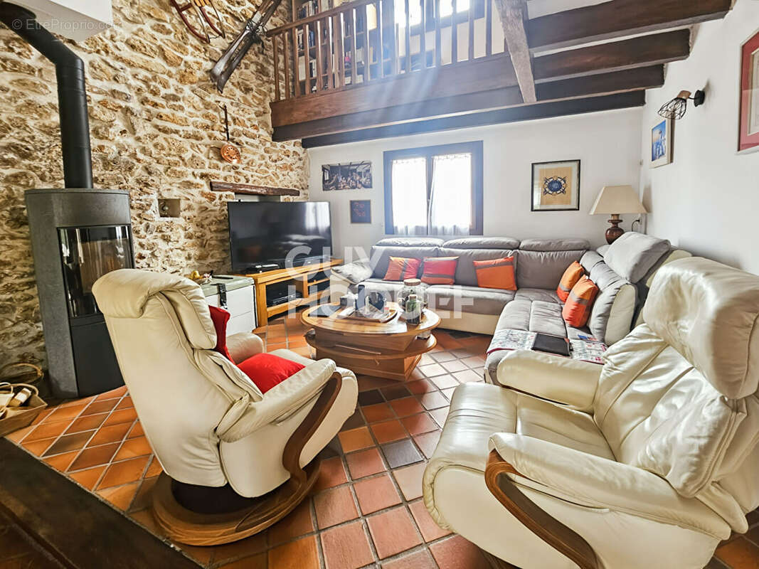 Maison 5 pièces à vendre à Liverdy en Brie - photo 3