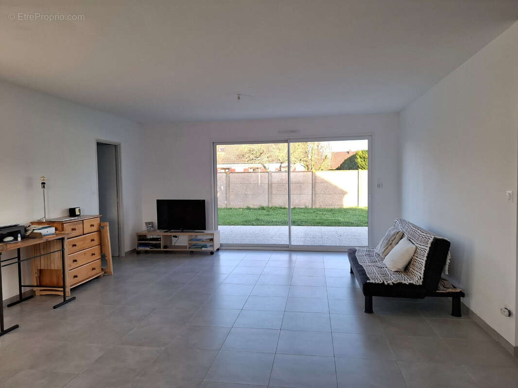 Maison à BARJOUVILLE