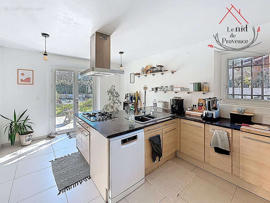 Nouveaute à robion  villa avec piscine sur beau terrain - photo 10