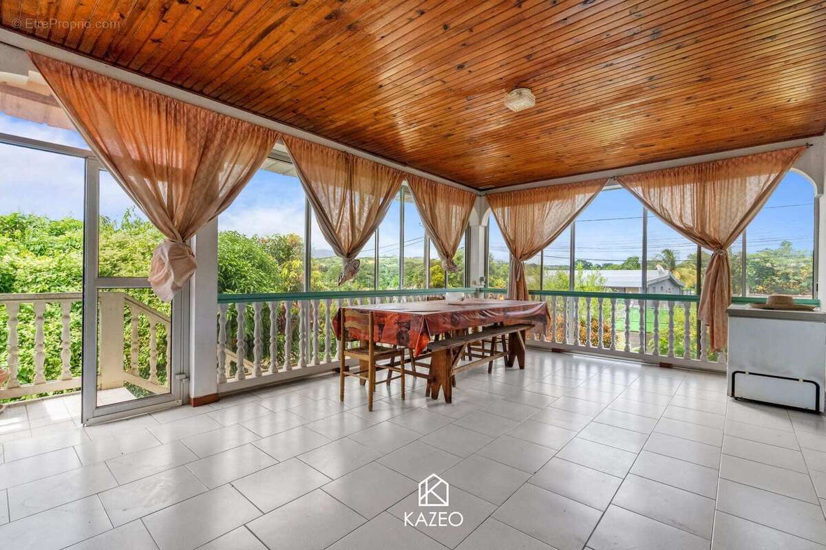 Maison à LE LAMENTIN