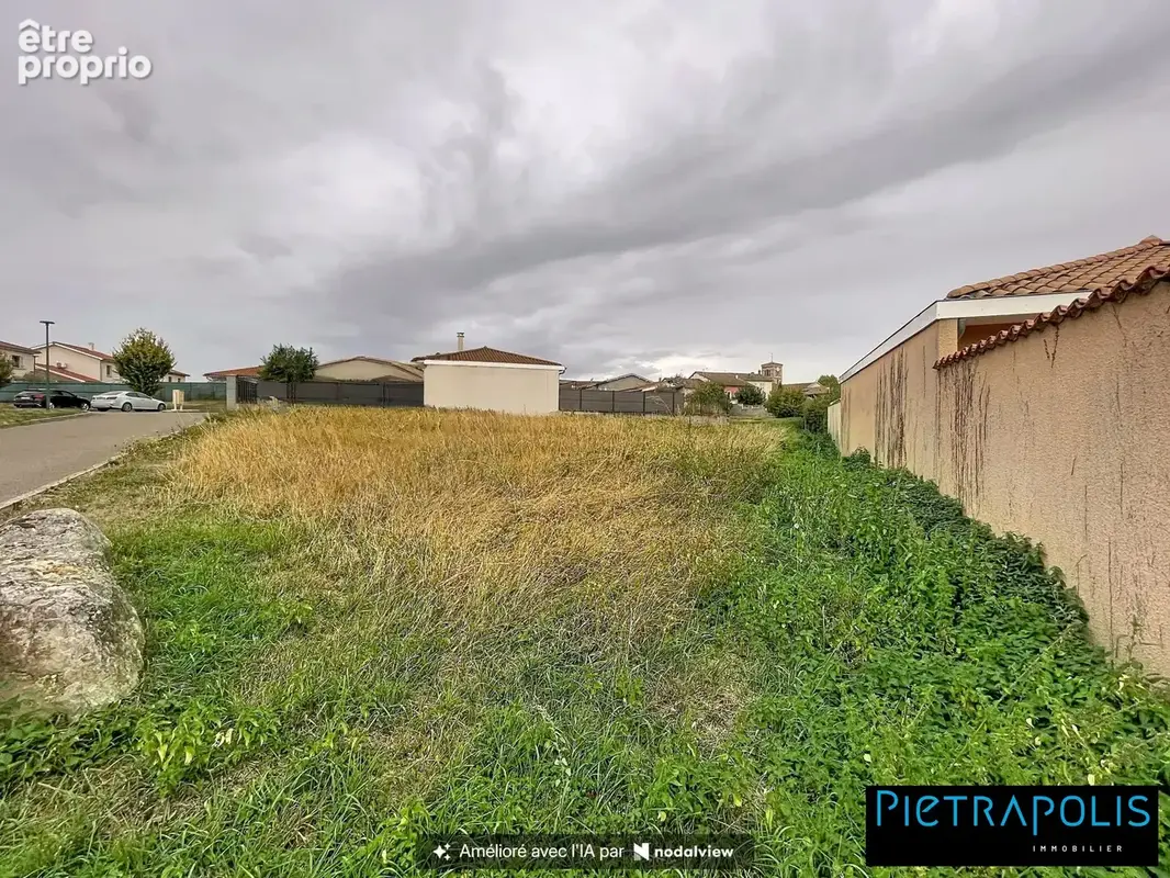 Terrain 730 m² à vendre à Villeneuve (01480) - photo 3