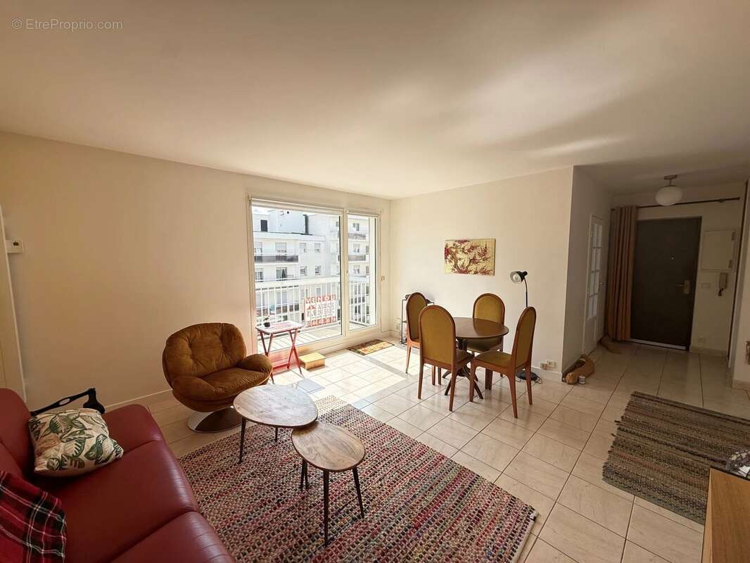 Clamart centre : - photo 8