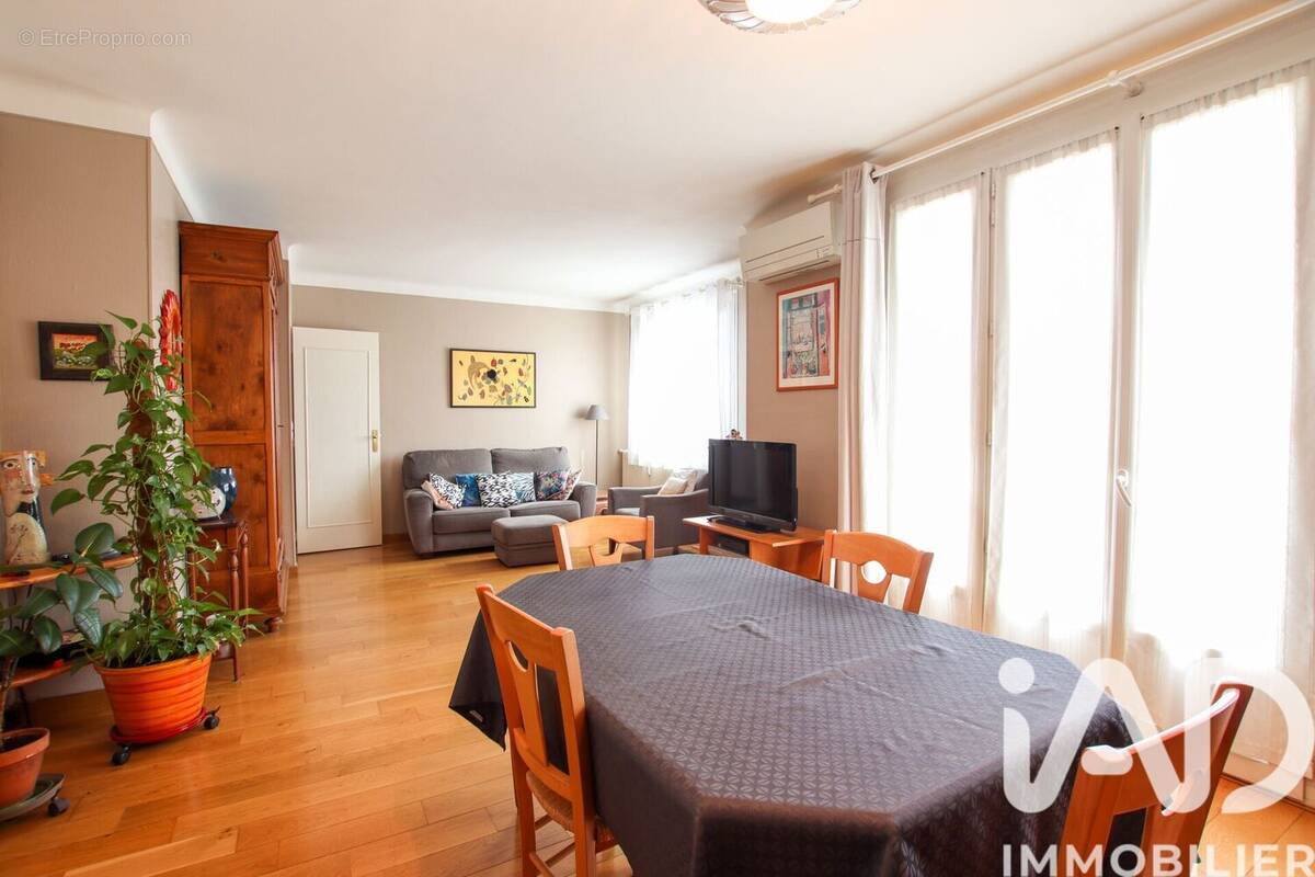 Photo 1 - Appartement à NIMES