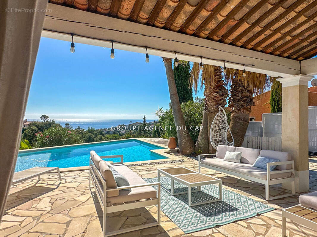 Maison à LES ISSAMBRES