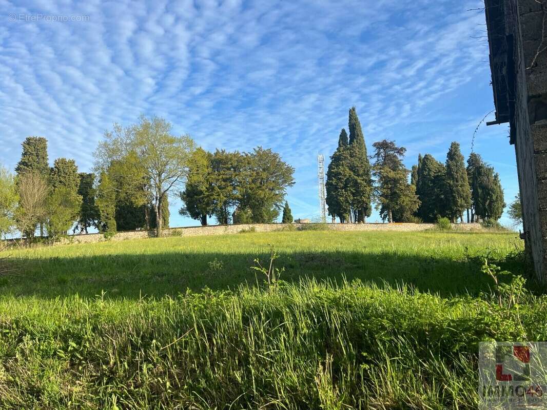 Terrain à LABASTIDE-MURAT