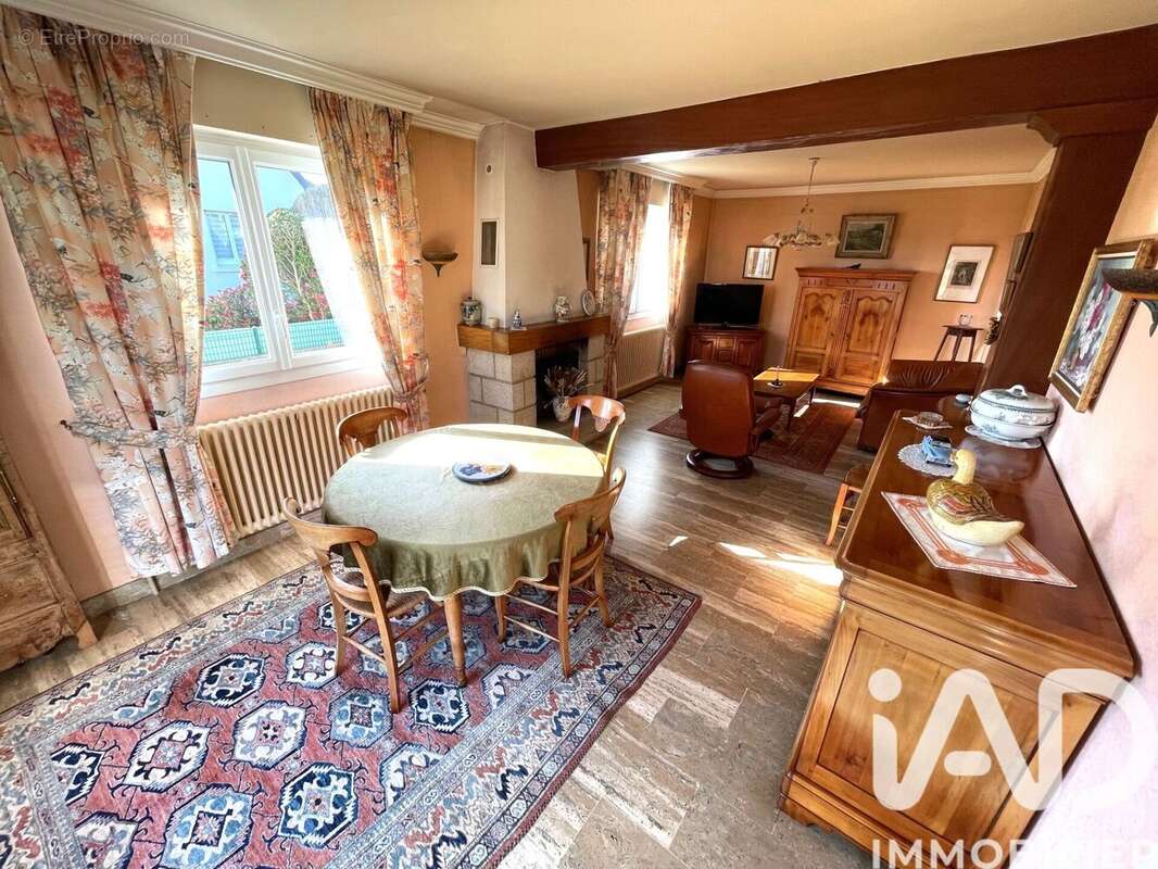 Photo 5 - Maison à SAINT-YVI