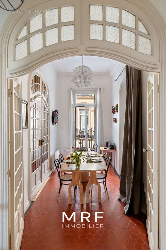 Appartement à MARSEILLE-1E