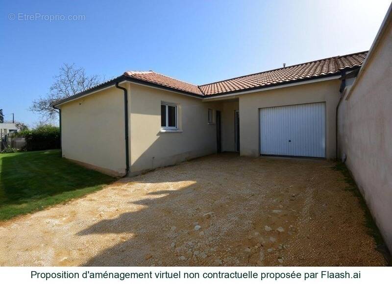 Maison à SAINT-MEDARD-DE-GUIZIERES