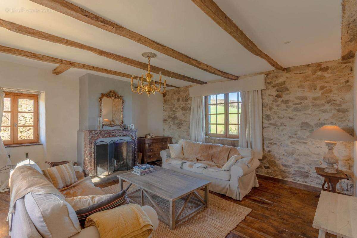 Maison à TANUS