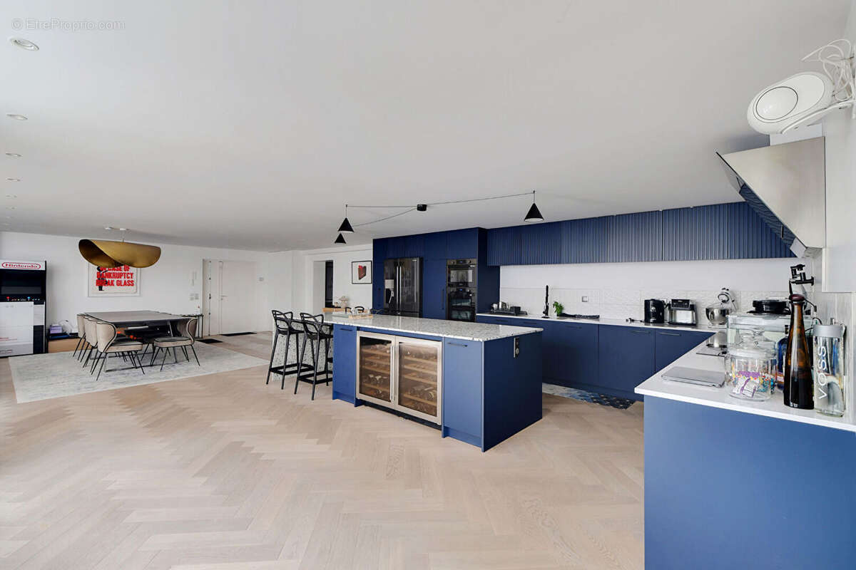 Appartement à SURESNES