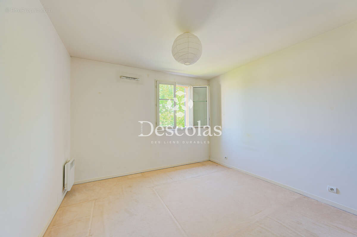 SAINT-GERMAIN-EN-LAYE - Appartement avec terrasse 4 pièces - photo 15