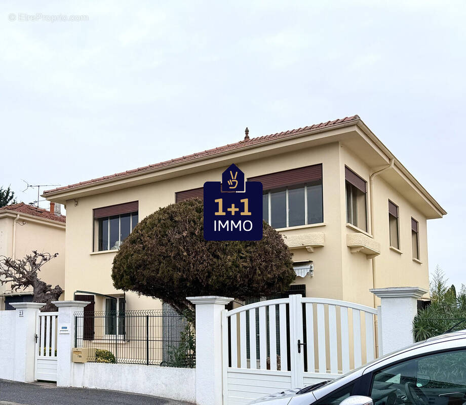 Maison à LE MUY